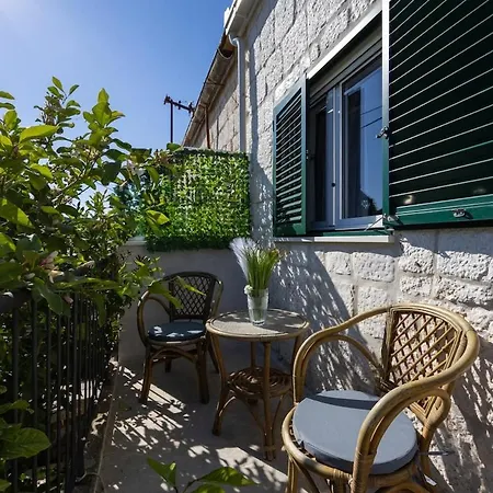 Holiday home Colini Dvori Gustirna