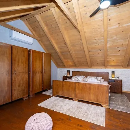Holiday home Colini Dvori *