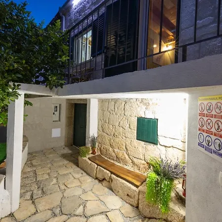 Holiday home Colini Dvori